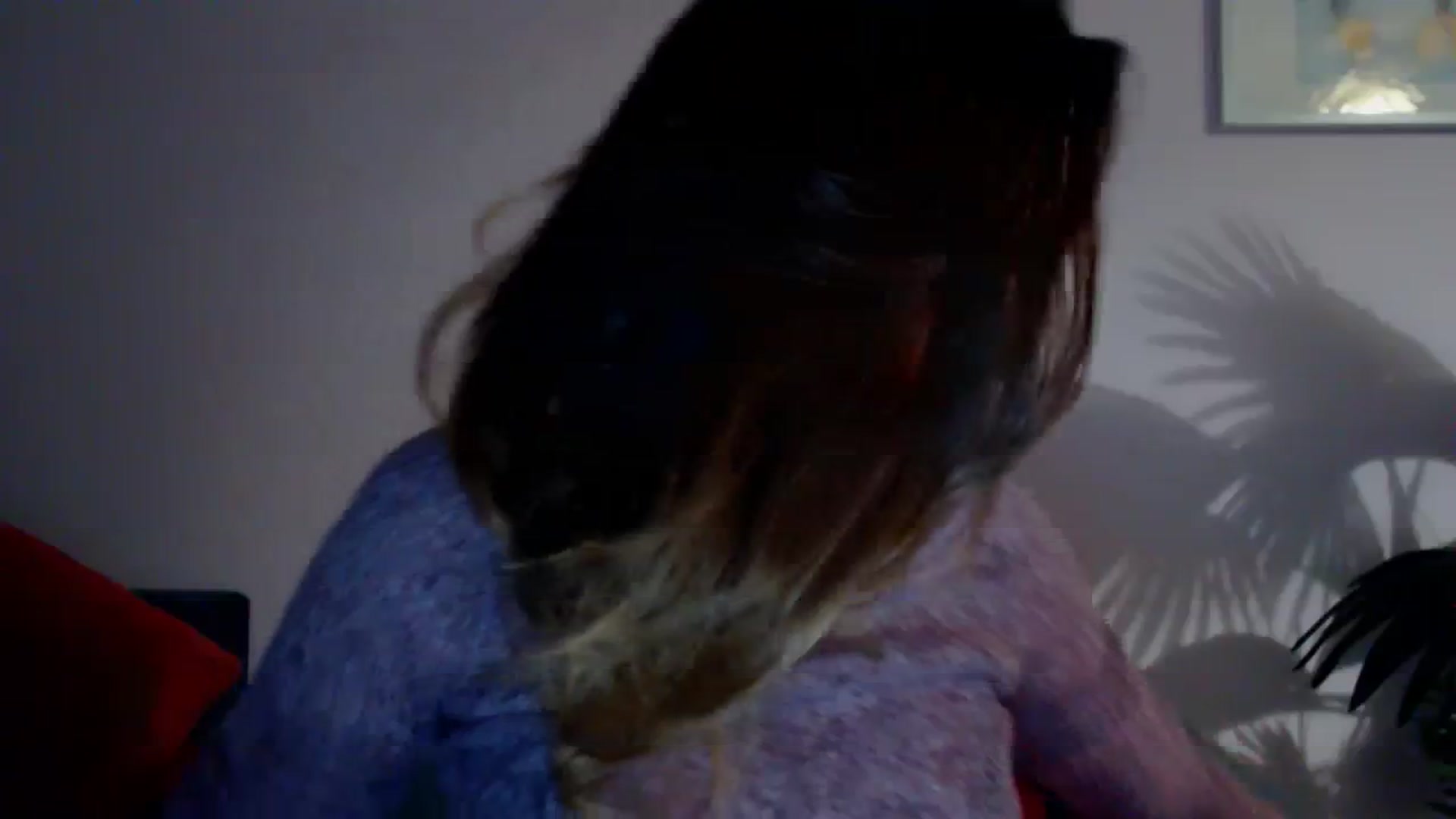 Gallery image thumbnail from Delilah_sweet's myfreecams stream on, 01/25/2024, 15:08 image 3 of 20