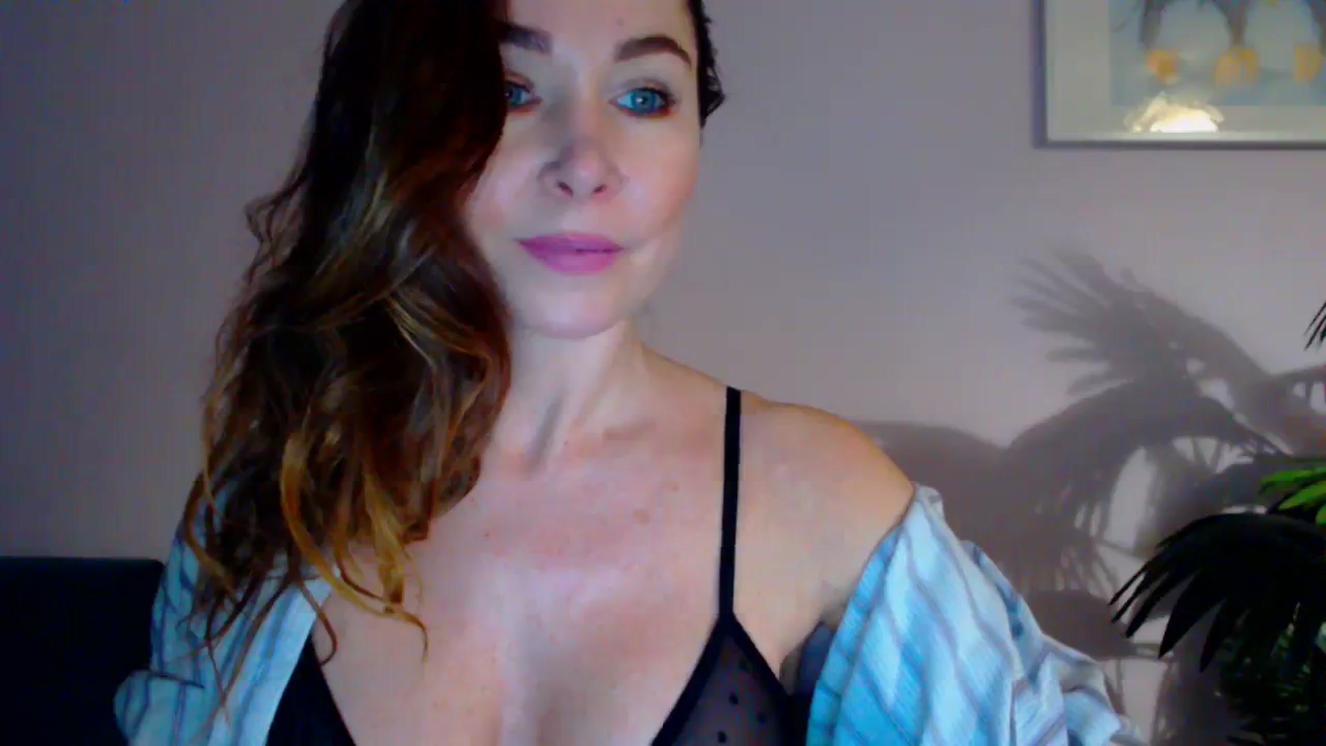 Gallery image thumbnail from Delilah_sweet's myfreecams stream on, 03/07/2024, 14:42 image 3 of 20