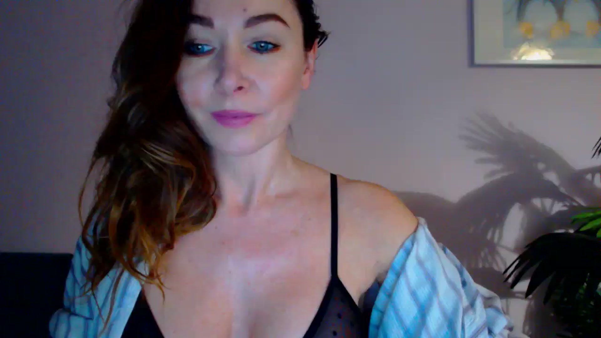 Gallery image thumbnail from Delilah_sweet's myfreecams stream on, 03/07/2024, 14:42 image 2 of 20