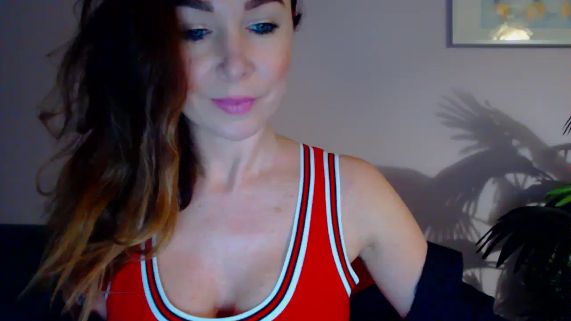 Gallery image thumbnail from Delilah_sweet's myfreecams stream on, 03/19/2024, 16:40 image 8 of 20