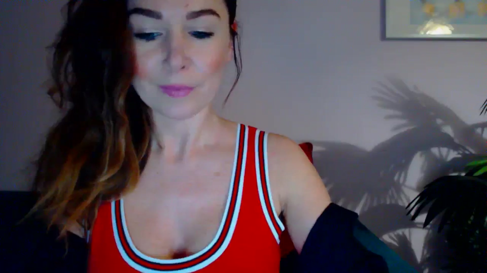 Gallery image thumbnail from Delilah_sweet's myfreecams stream on, 03/19/2024, 16:40 image 3 of 20