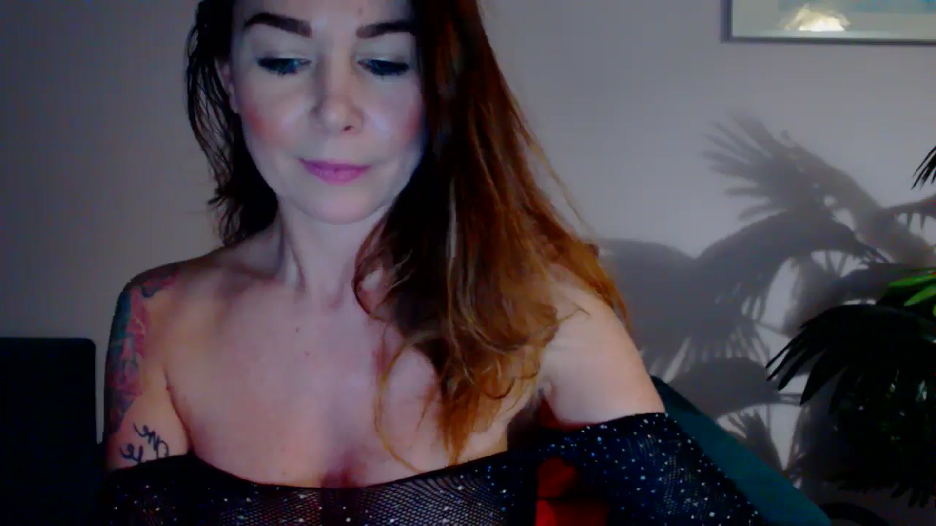 Gallery image thumbnail from Delilah_sweet's myfreecams stream on, 03/19/2024, 18:29 image 14 of 20