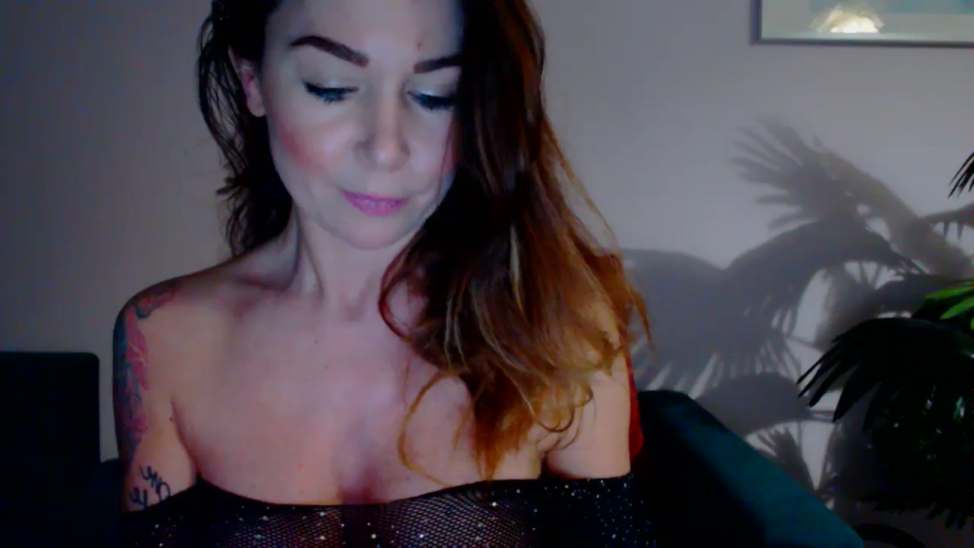 Gallery image thumbnail from Delilah_sweet's myfreecams stream on, 03/19/2024, 18:29 image 13 of 20