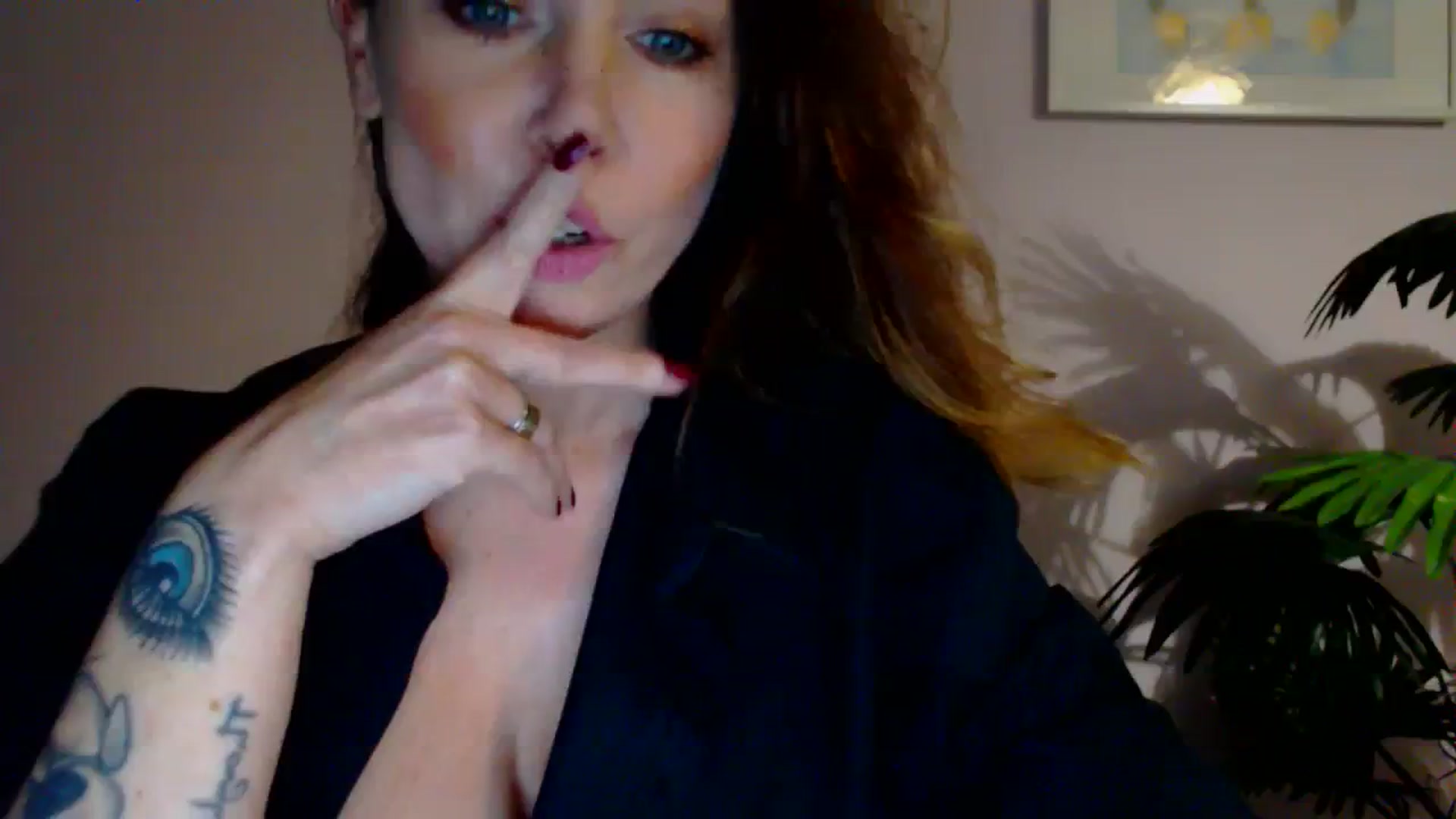 Gallery image thumbnail from Delilah_sweet's myfreecams stream on, 03/27/2024, 18:29 image 7 of 20