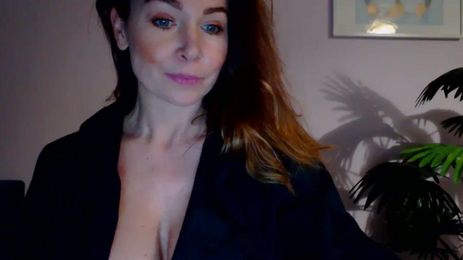 Gallery image thumbnail from Delilah_sweet's myfreecams stream on, 03/27/2024, 18:29 image 5 of 20