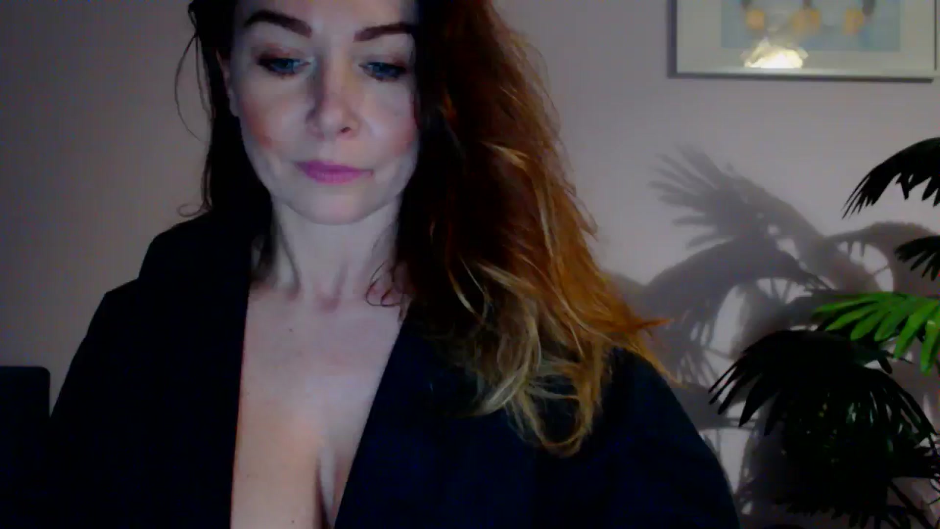 Gallery image thumbnail from Delilah_sweet's myfreecams stream on, 03/27/2024, 18:29 image 2 of 20