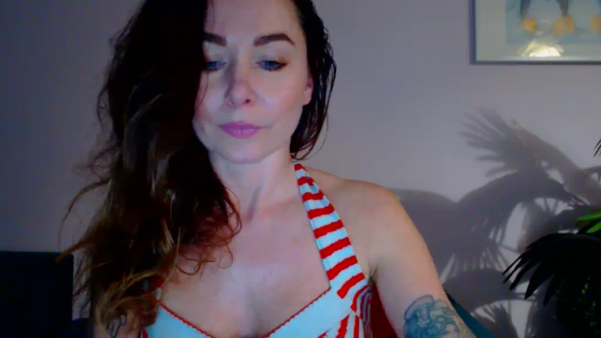 Gallery image thumbnail from Delilah_sweet's myfreecams stream on, 04/03/2024, 15:55 image 17 of 20