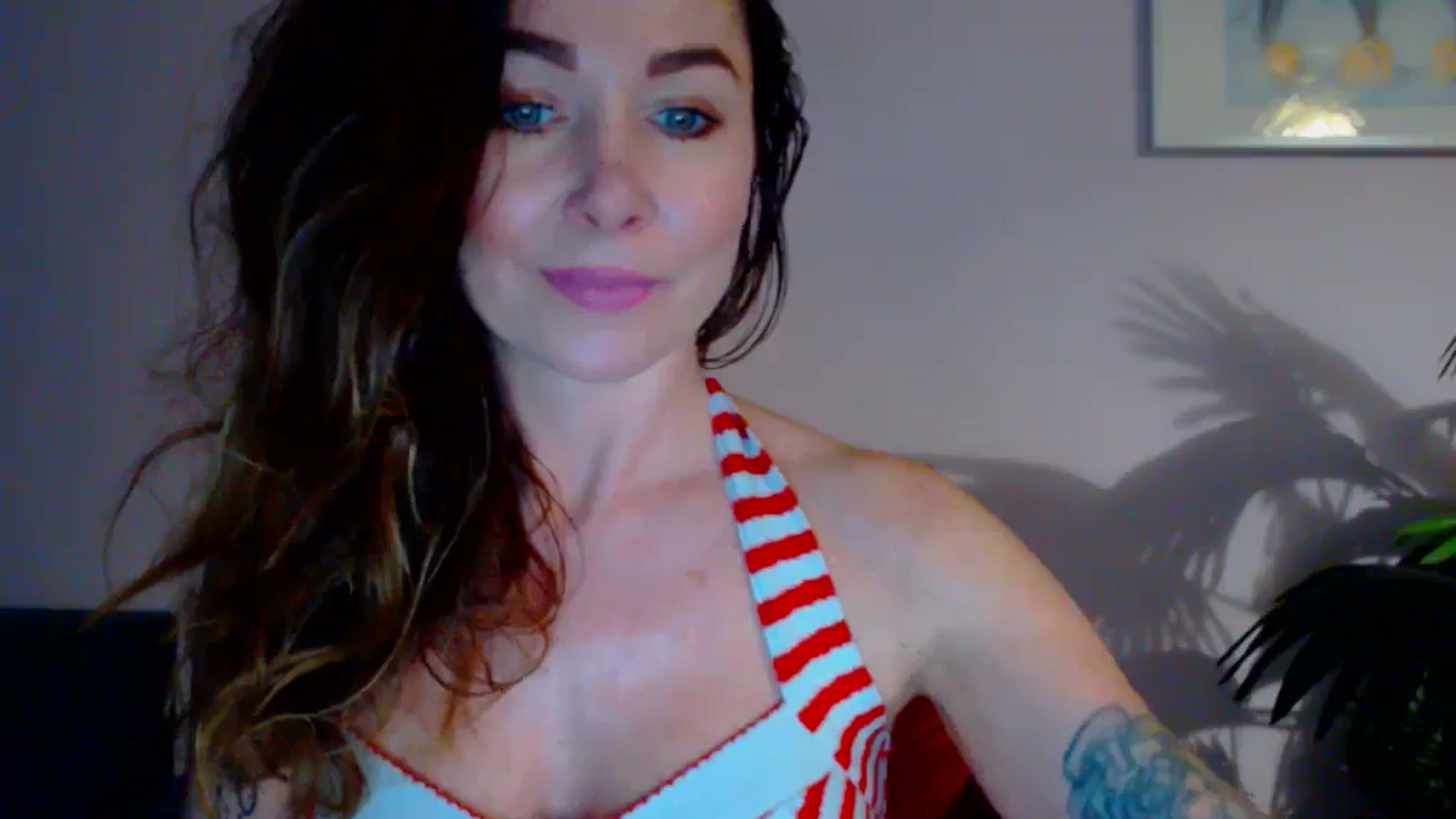 Gallery image thumbnail from Delilah_sweet's myfreecams stream on, 04/03/2024, 15:55 image 10 of 20