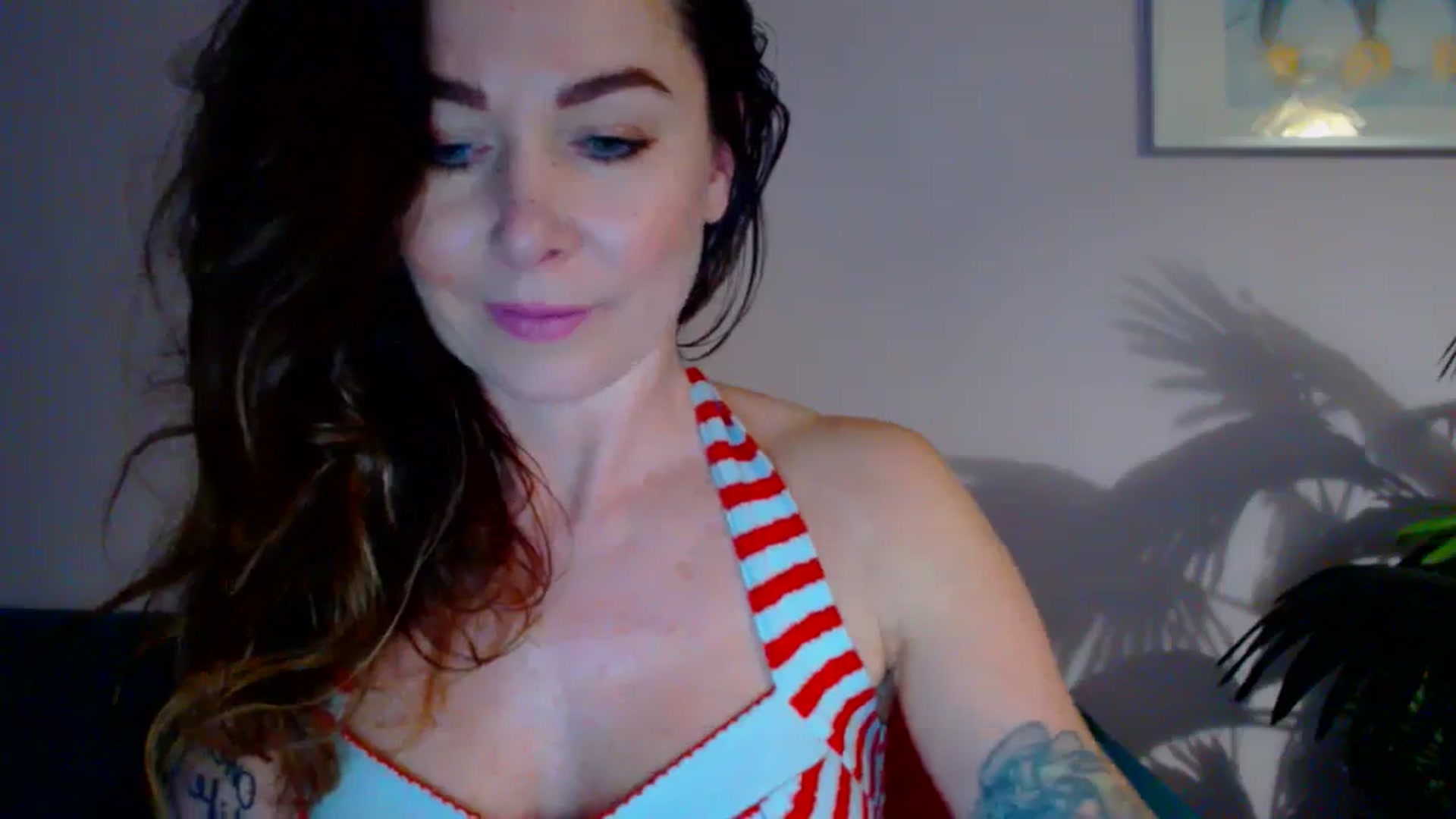 Gallery image thumbnail from Delilah_sweet's myfreecams stream on, 04/03/2024, 15:55 image 8 of 20