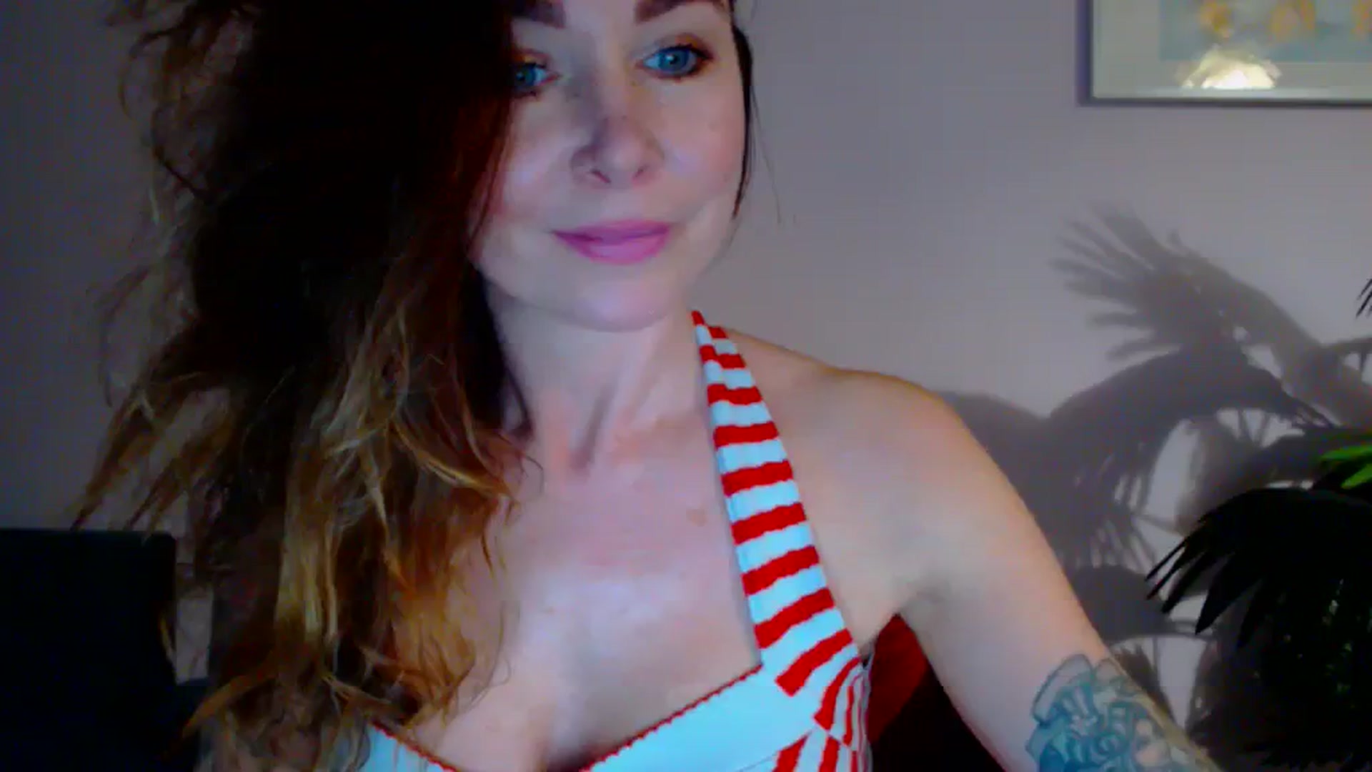 Gallery image thumbnail from Delilah_sweet's myfreecams stream on, 04/03/2024, 17:01 image 2 of 20