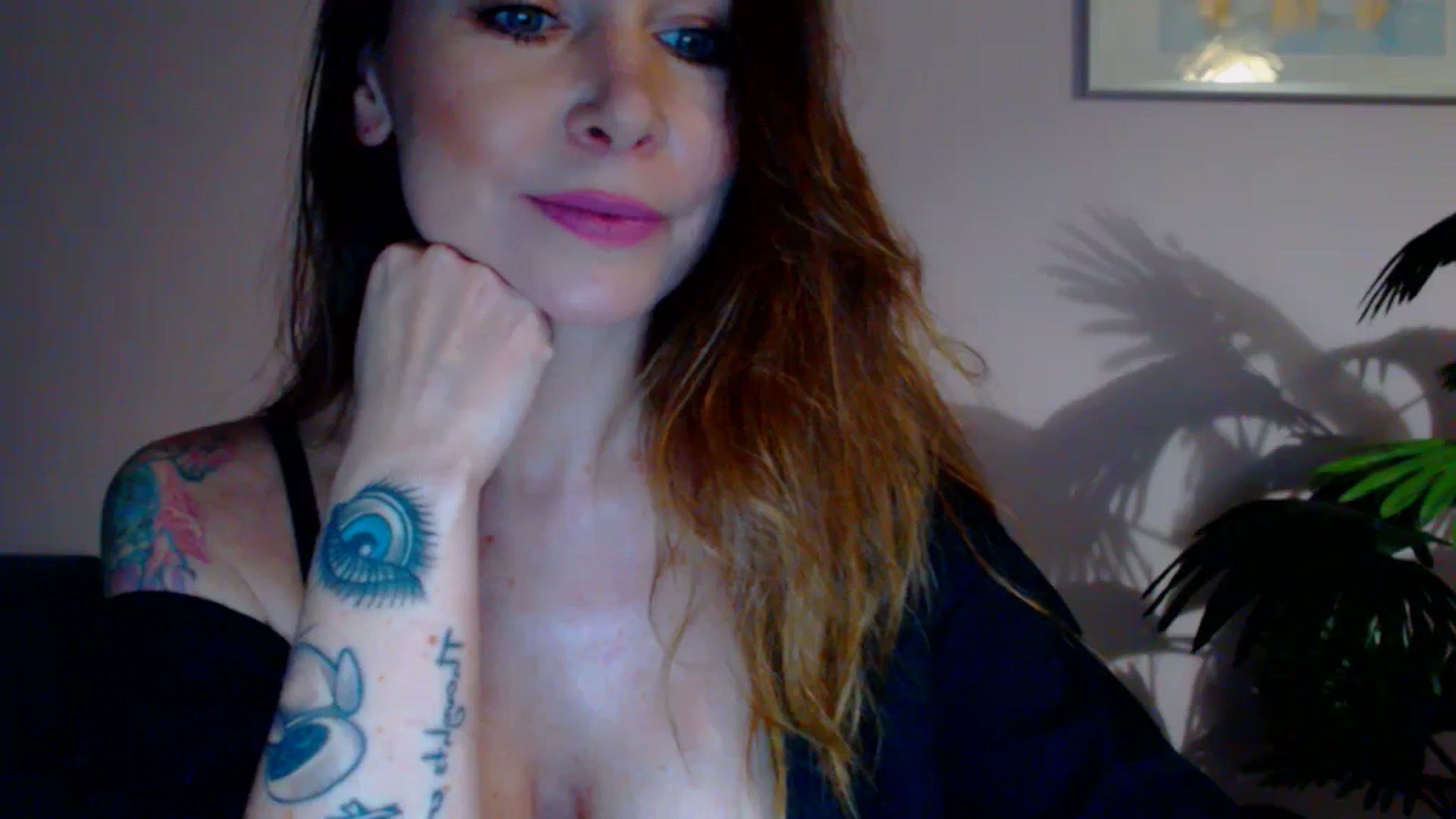 Gallery image thumbnail from Delilah_sweet's myfreecams stream on, 04/17/2024, 17:38 image 17 of 20