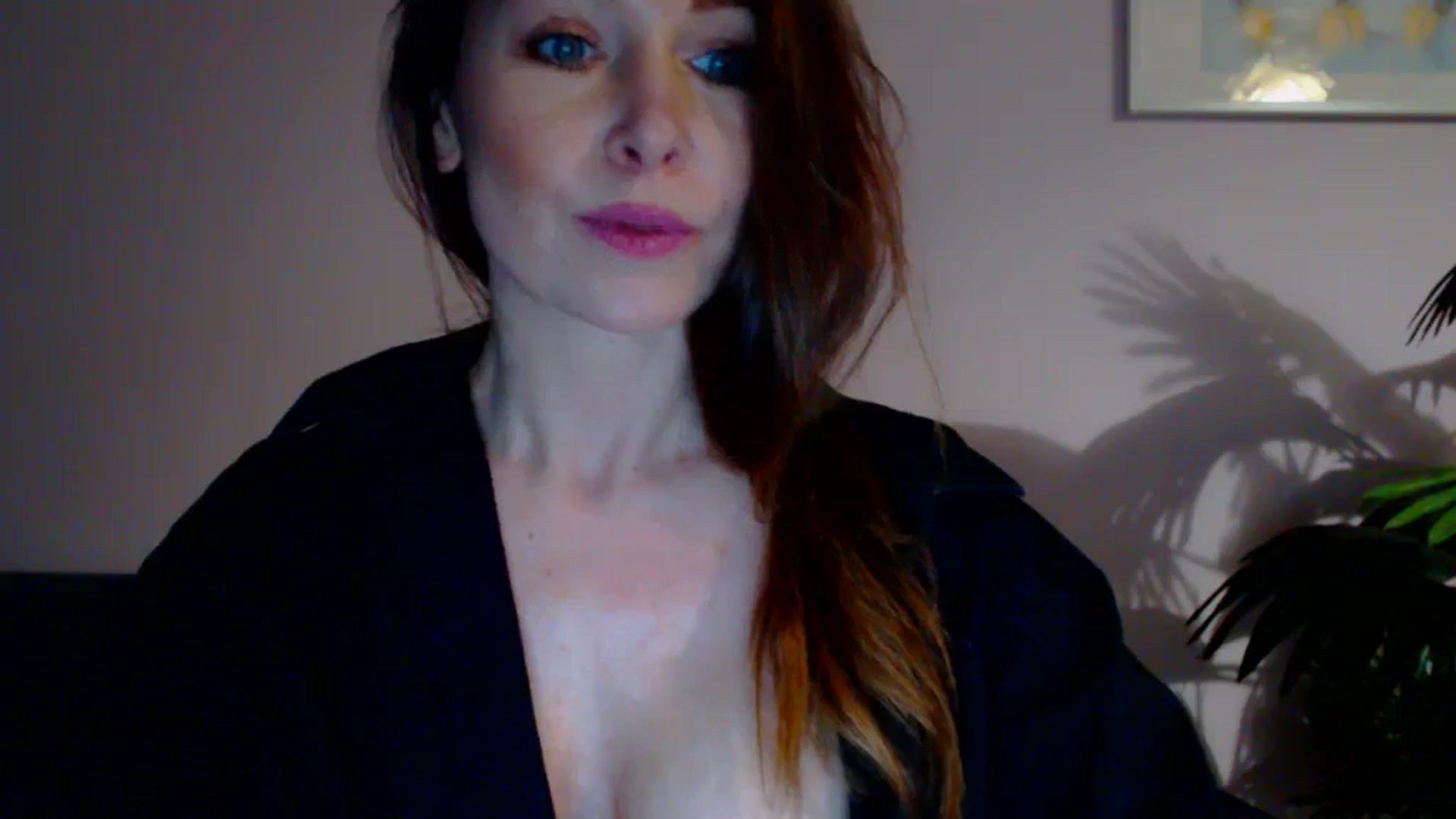 Gallery image thumbnail from Delilah_sweet's myfreecams stream on, 04/17/2024, 18:46 image 7 of 20