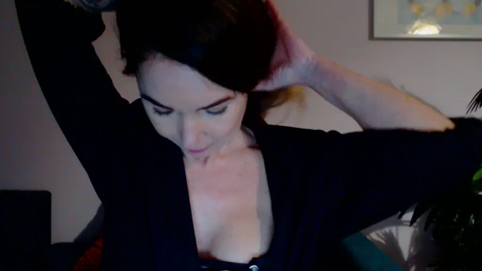 Gallery image thumbnail from Delilah_sweet's myfreecams stream on, 04/17/2024, 18:46 image 5 of 20