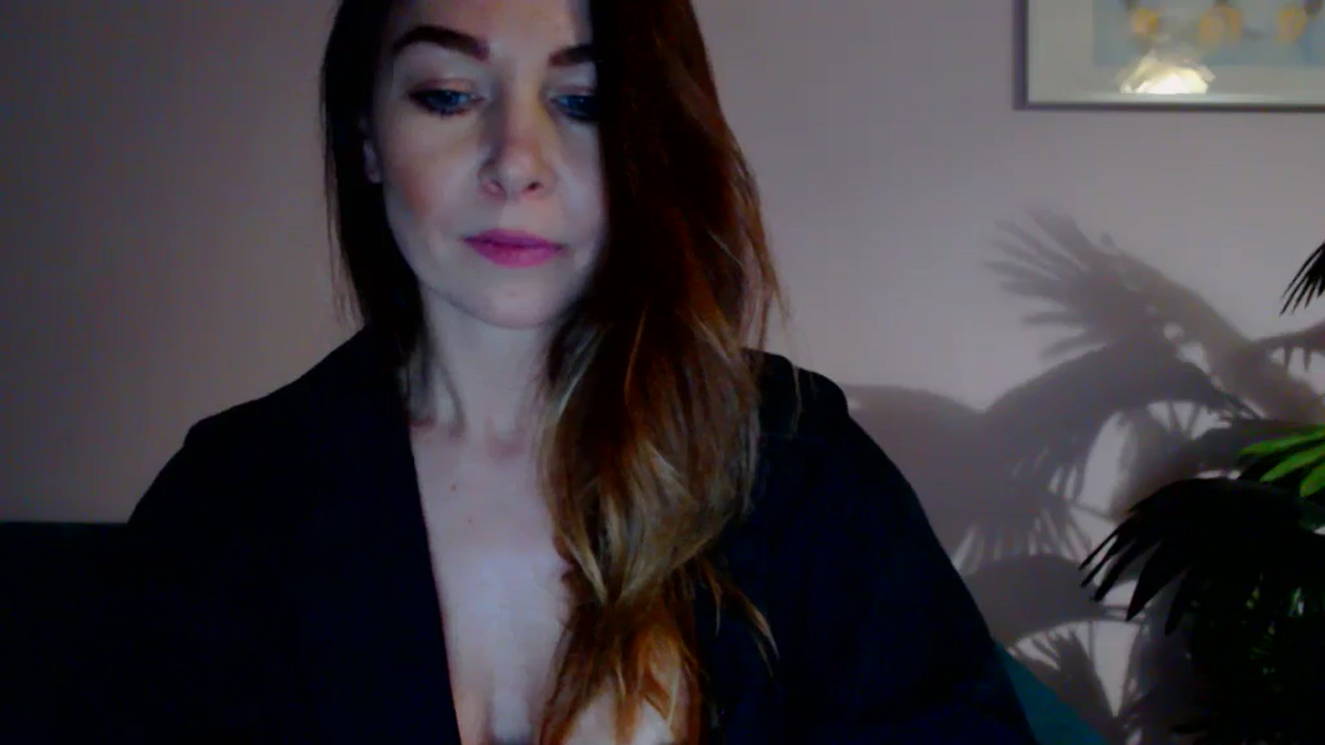 Gallery image thumbnail from Delilah_sweet's myfreecams stream on, 04/17/2024, 18:46 image 18 of 20
