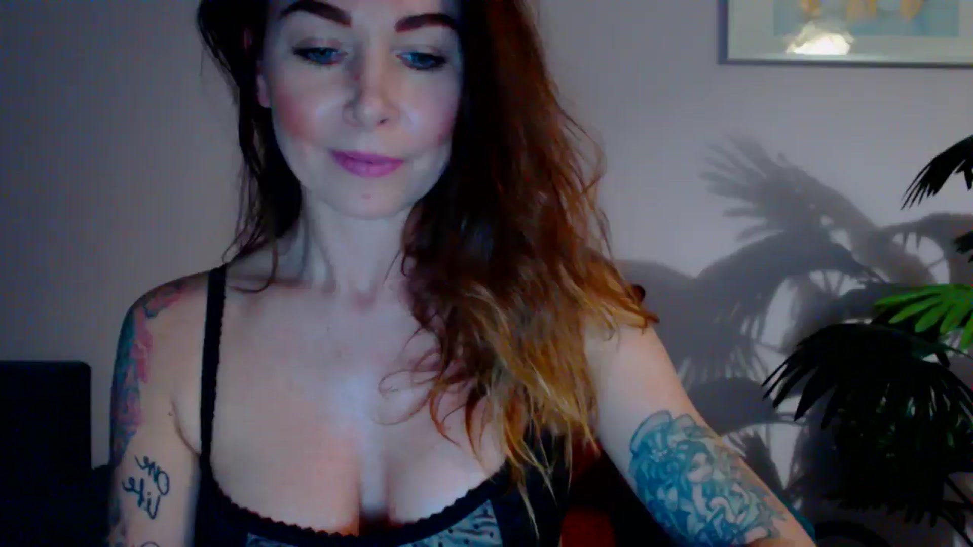 Gallery image thumbnail from Delilah_sweet's myfreecams stream on, 04/29/2024, 16:50 image 14 of 20