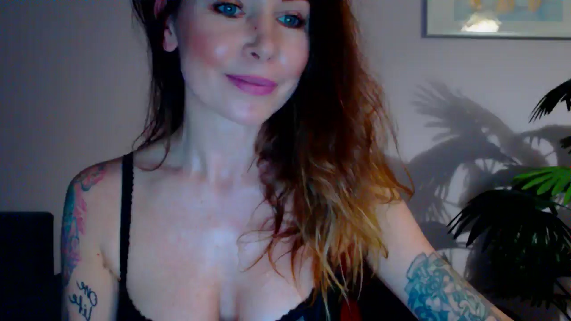 Gallery image thumbnail from Delilah_sweet's myfreecams stream on, 04/29/2024, 16:50 image 13 of 20