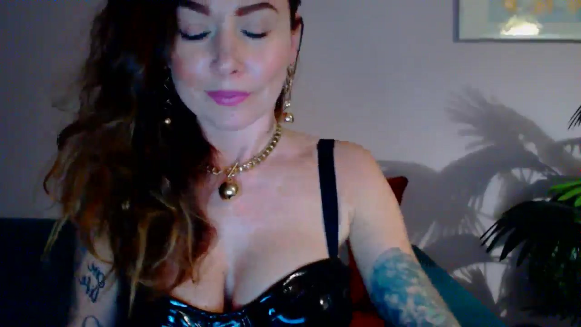 Gallery image thumbnail from Delilah_sweet's myfreecams stream on, 04/30/2024, 16:57 image 18 of 20