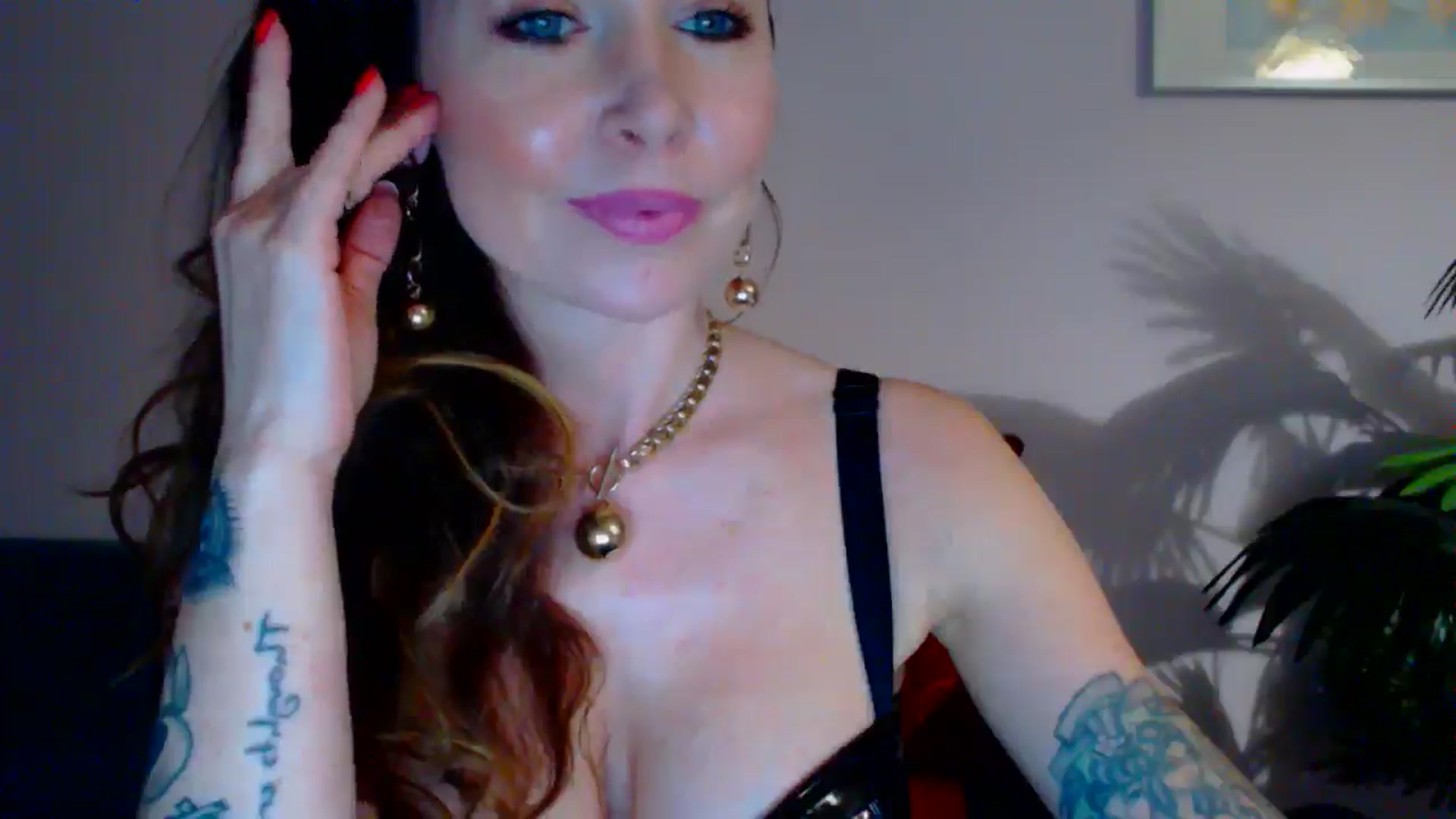 Gallery image thumbnail from Delilah_sweet's myfreecams stream on, 04/30/2024, 16:57 image 3 of 20