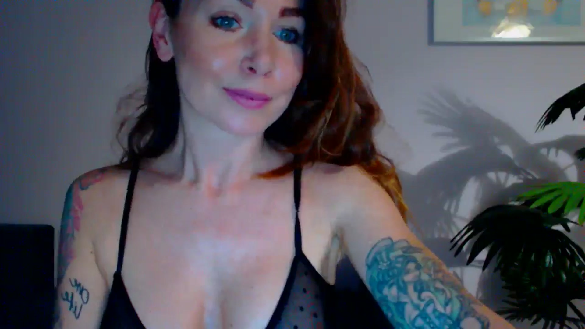 Gallery image thumbnail from Delilah_sweet's myfreecams stream on, 05/06/2024, 16:26 image 10 of 20
