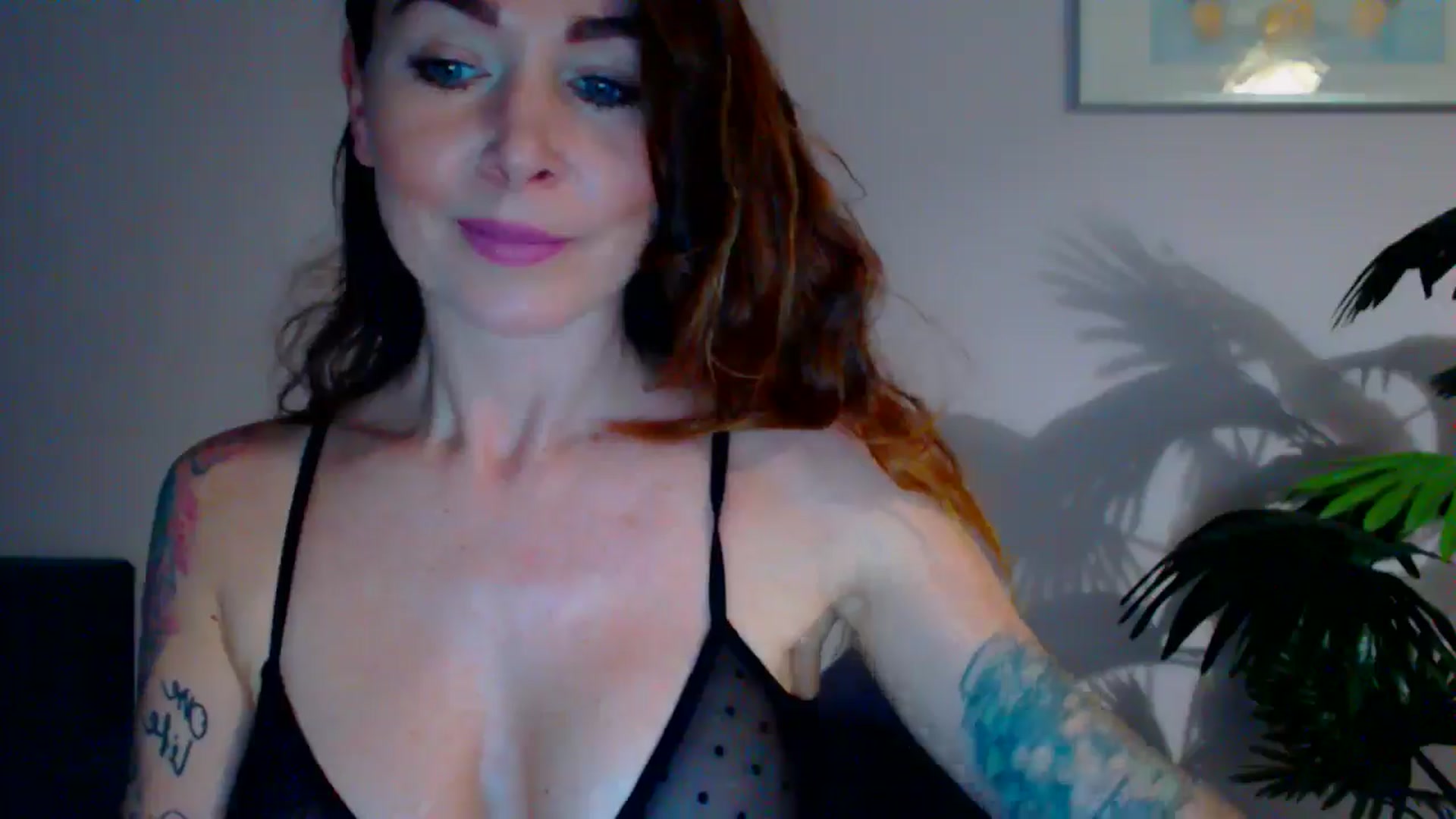 Gallery image thumbnail from Delilah_sweet's myfreecams stream on, 05/06/2024, 16:26 image 11 of 20