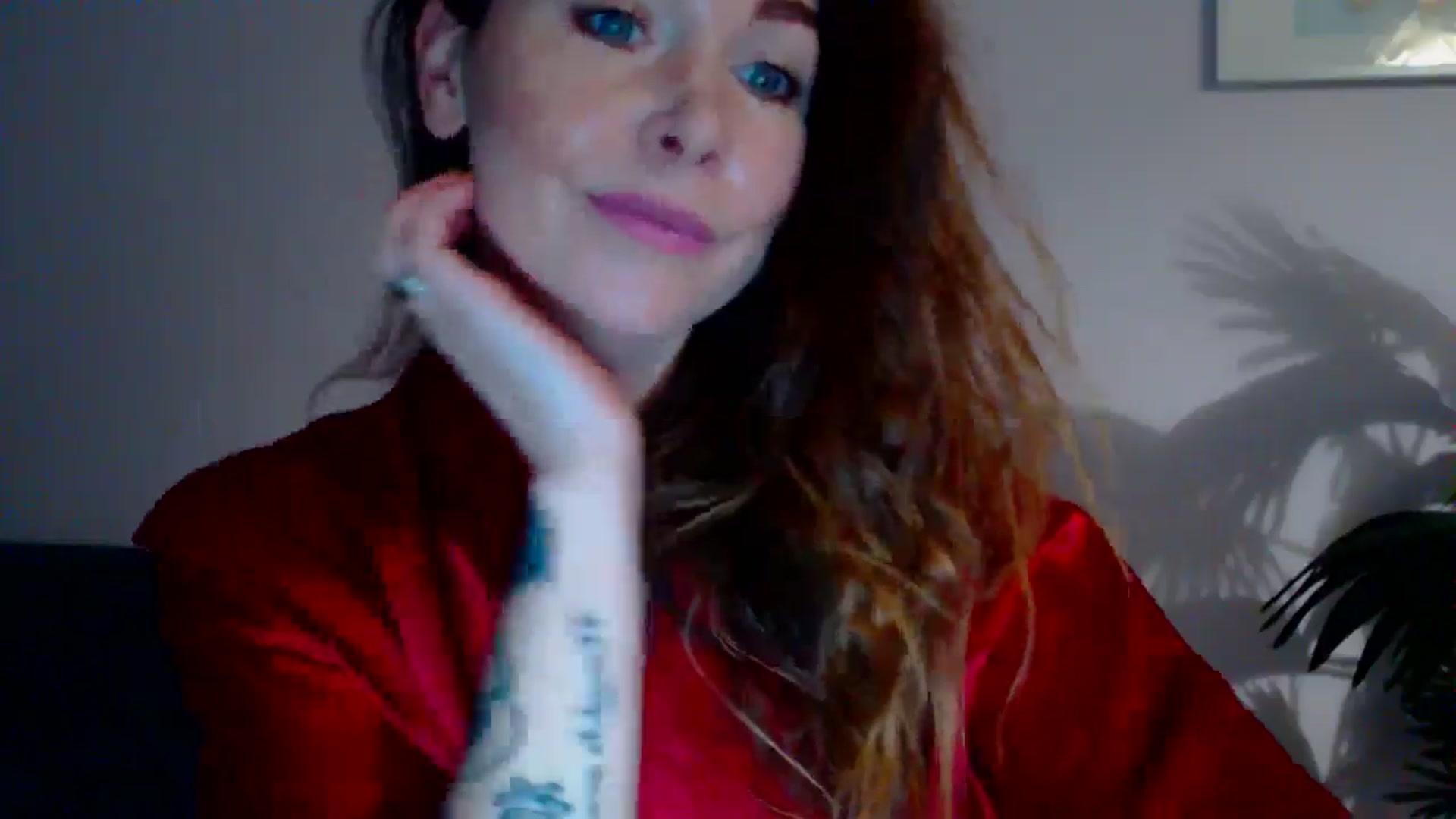Gallery image thumbnail from Delilah_sweet's myfreecams stream on, 05/06/2024, 16:40 image 12 of 20