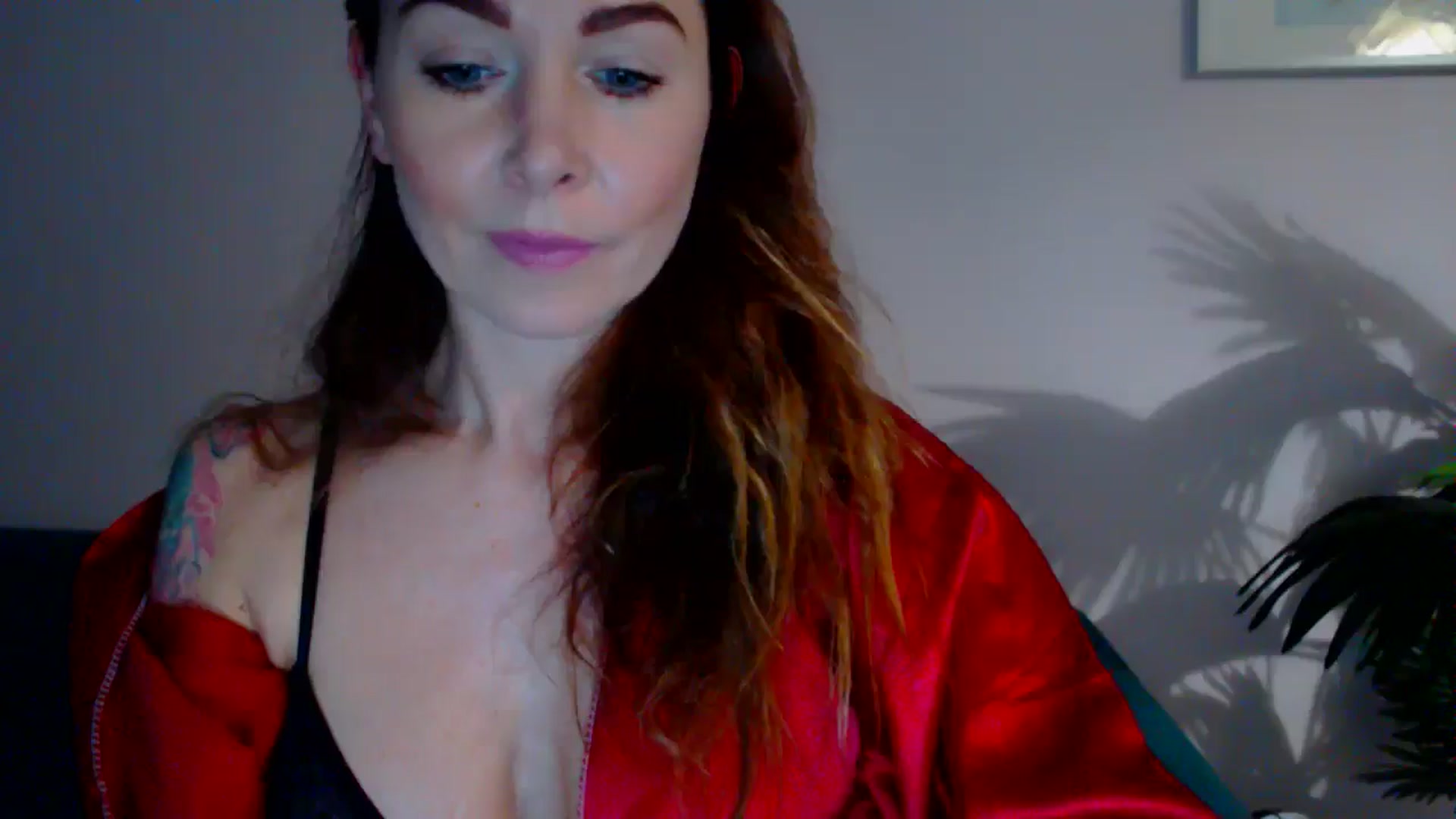 Gallery image thumbnail from Delilah_sweet's myfreecams stream on, 05/06/2024, 17:08 image 16 of 20