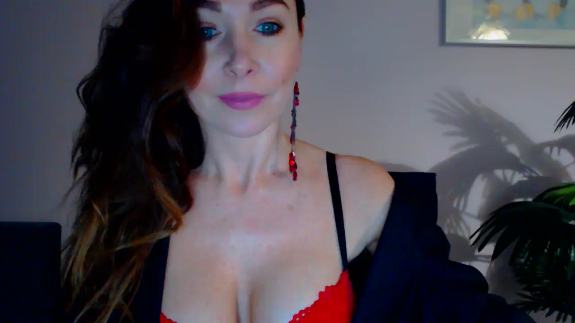 Gallery image thumbnail from Delilah_sweet's myfreecams stream on, 05/08/2024, 15:28 image 1 of 20