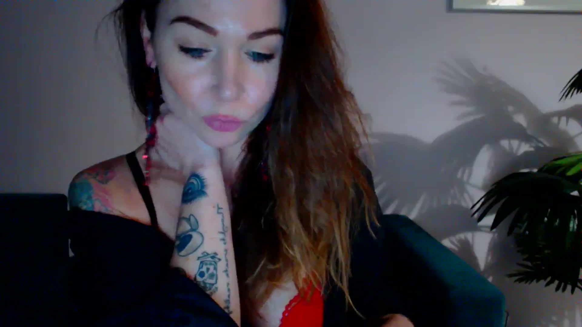 Gallery image thumbnail from Delilah_sweet's myfreecams stream on, 05/08/2024, 17:24 image 18 of 20