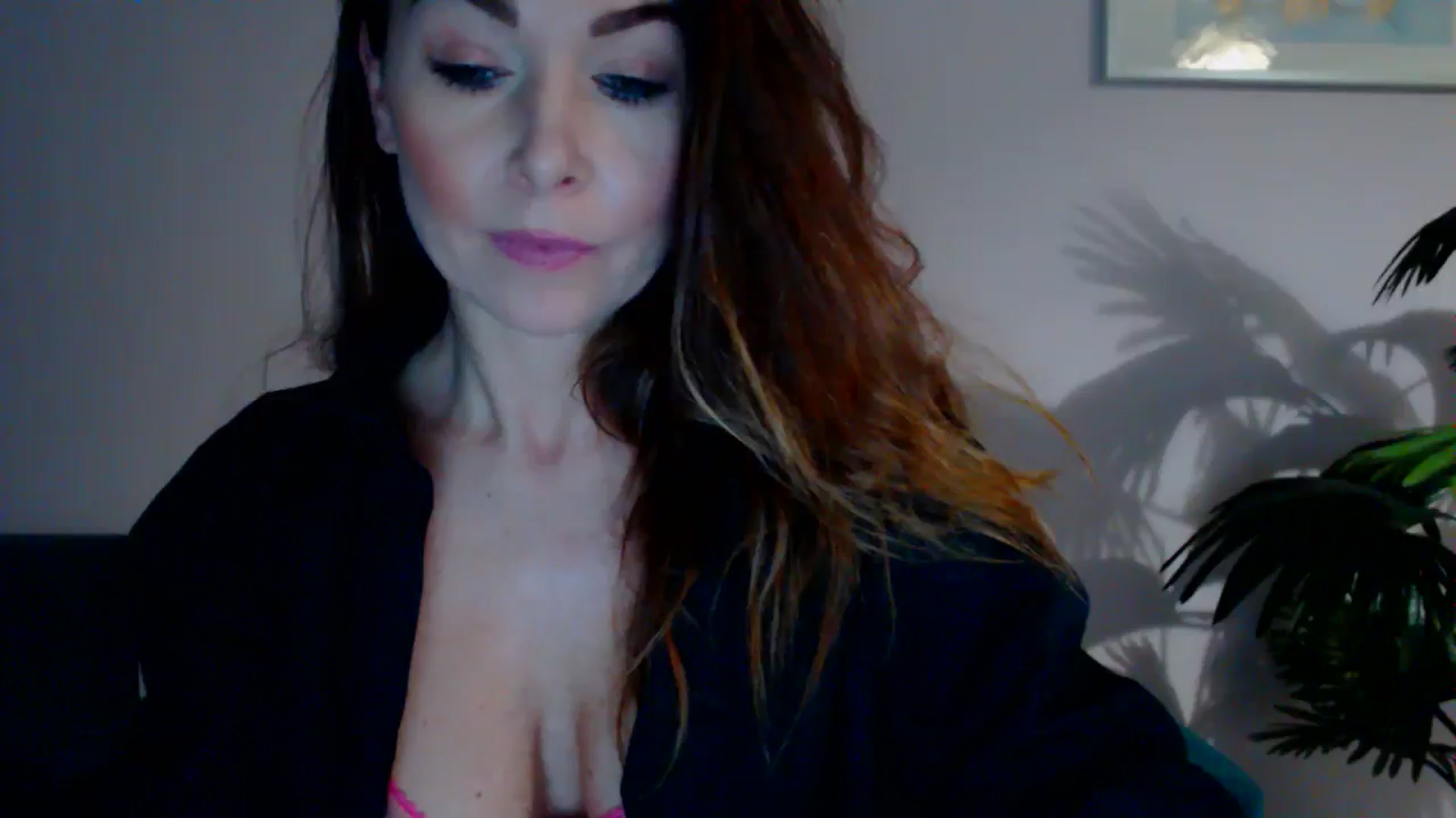 Gallery image thumbnail from Delilah_sweet's myfreecams stream on, 05/09/2024, 15:01 image 14 of 20