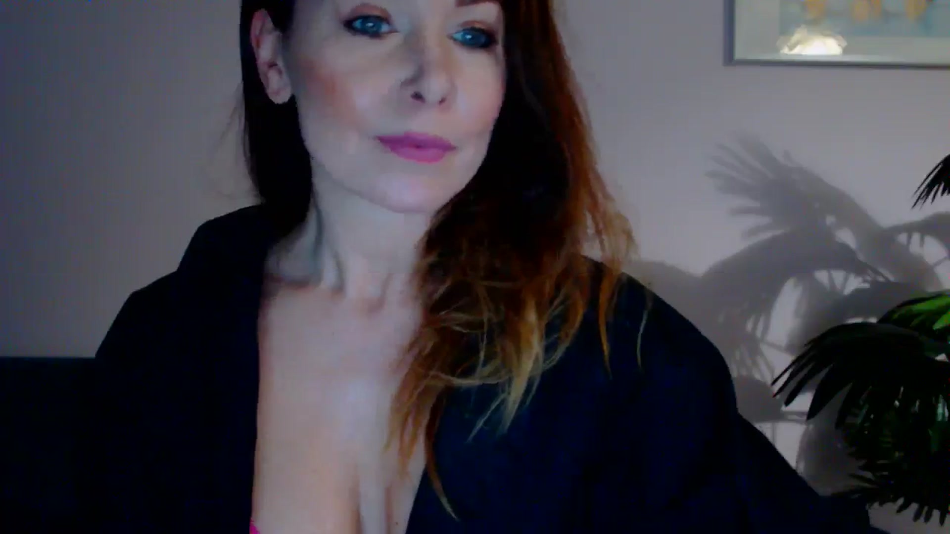 Gallery image thumbnail from Delilah_sweet's myfreecams stream on, 05/09/2024, 15:01 image 6 of 20