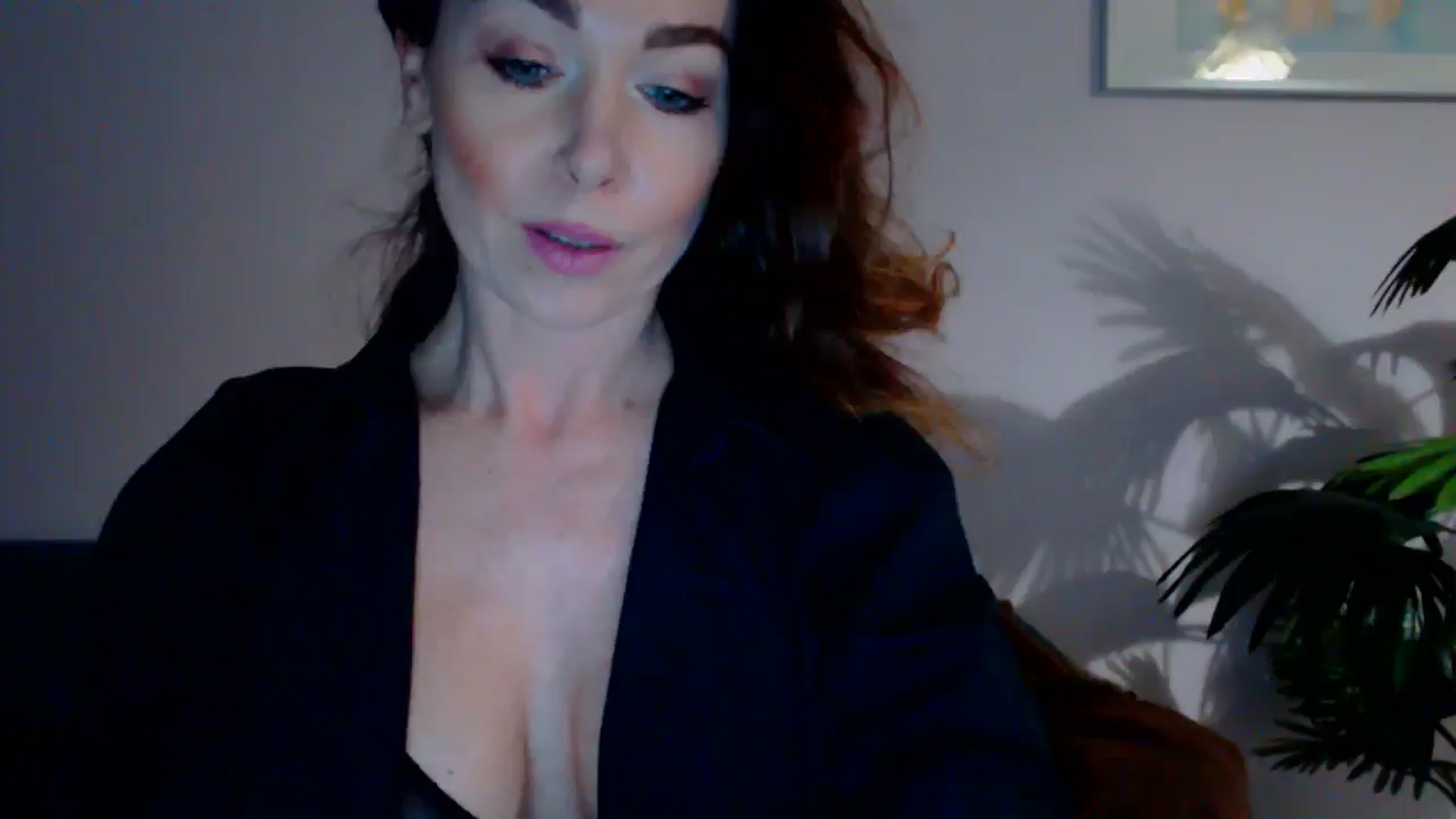 Gallery image thumbnail from Delilah_sweet's myfreecams stream on, 05/13/2024, 16:03 image 9 of 20