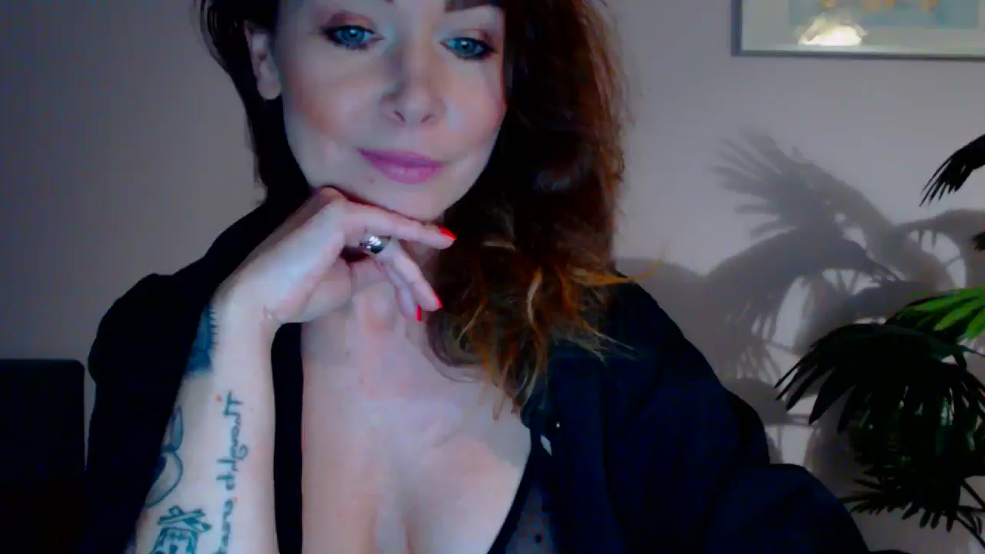 Gallery image thumbnail from Delilah_sweet's myfreecams stream on, 05/13/2024, 17:17 image 9 of 20