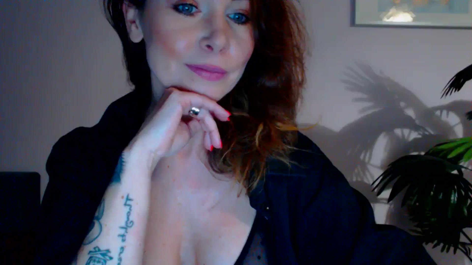 Gallery image thumbnail from Delilah_sweet's myfreecams stream on, 05/13/2024, 17:17 image 7 of 20