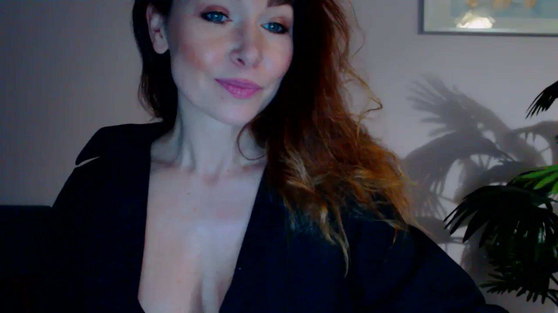 Gallery image thumbnail from Delilah_sweet's myfreecams stream on, 05/13/2024, 17:43 image 8 of 20
