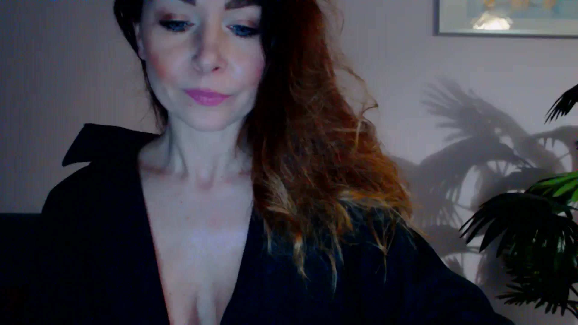 Gallery image thumbnail from Delilah_sweet's myfreecams stream on, 05/13/2024, 17:43 image 12 of 20