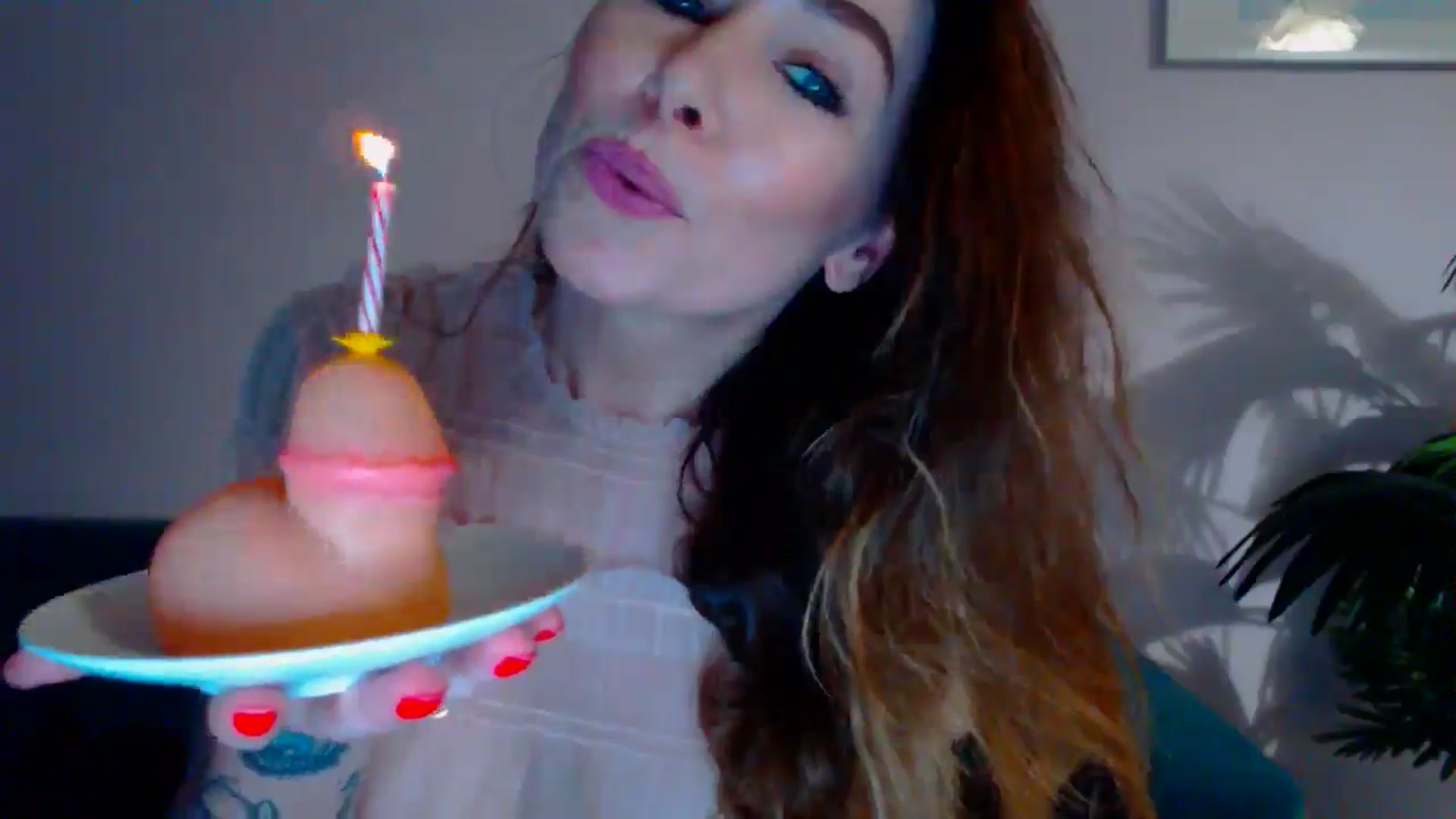 Gallery image thumbnail from Delilah_sweet's myfreecams stream on, 05/14/2024, 15:49 image 16 of 20