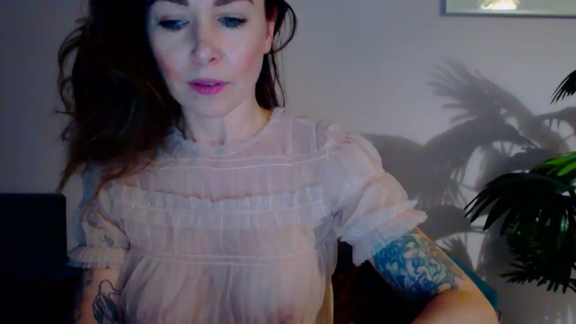 Gallery image thumbnail from Delilah_sweet's myfreecams stream on, 05/14/2024, 16:34 image 3 of 20