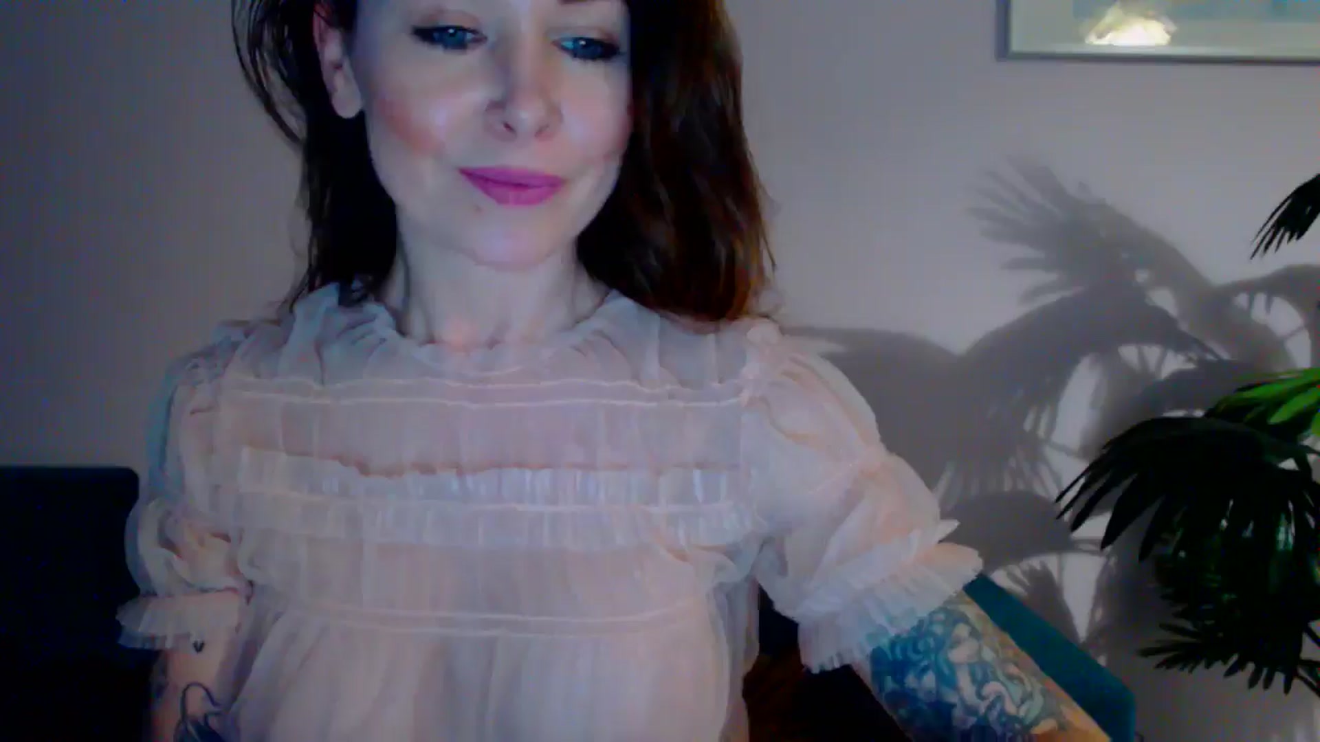 Gallery image thumbnail from Delilah_sweet's myfreecams stream on, 05/14/2024, 17:03 image 6 of 20