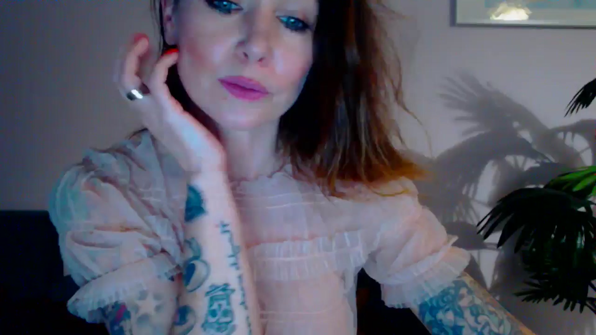 Gallery image thumbnail from Delilah_sweet's myfreecams stream on, 05/14/2024, 17:03 image 14 of 20