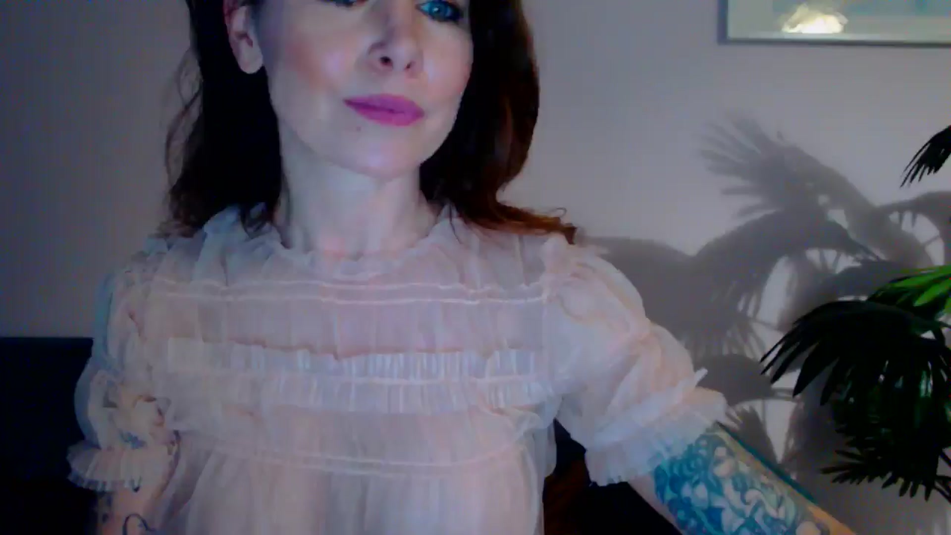 Gallery image thumbnail from Delilah_sweet's myfreecams stream on, 05/14/2024, 17:03 image 10 of 20