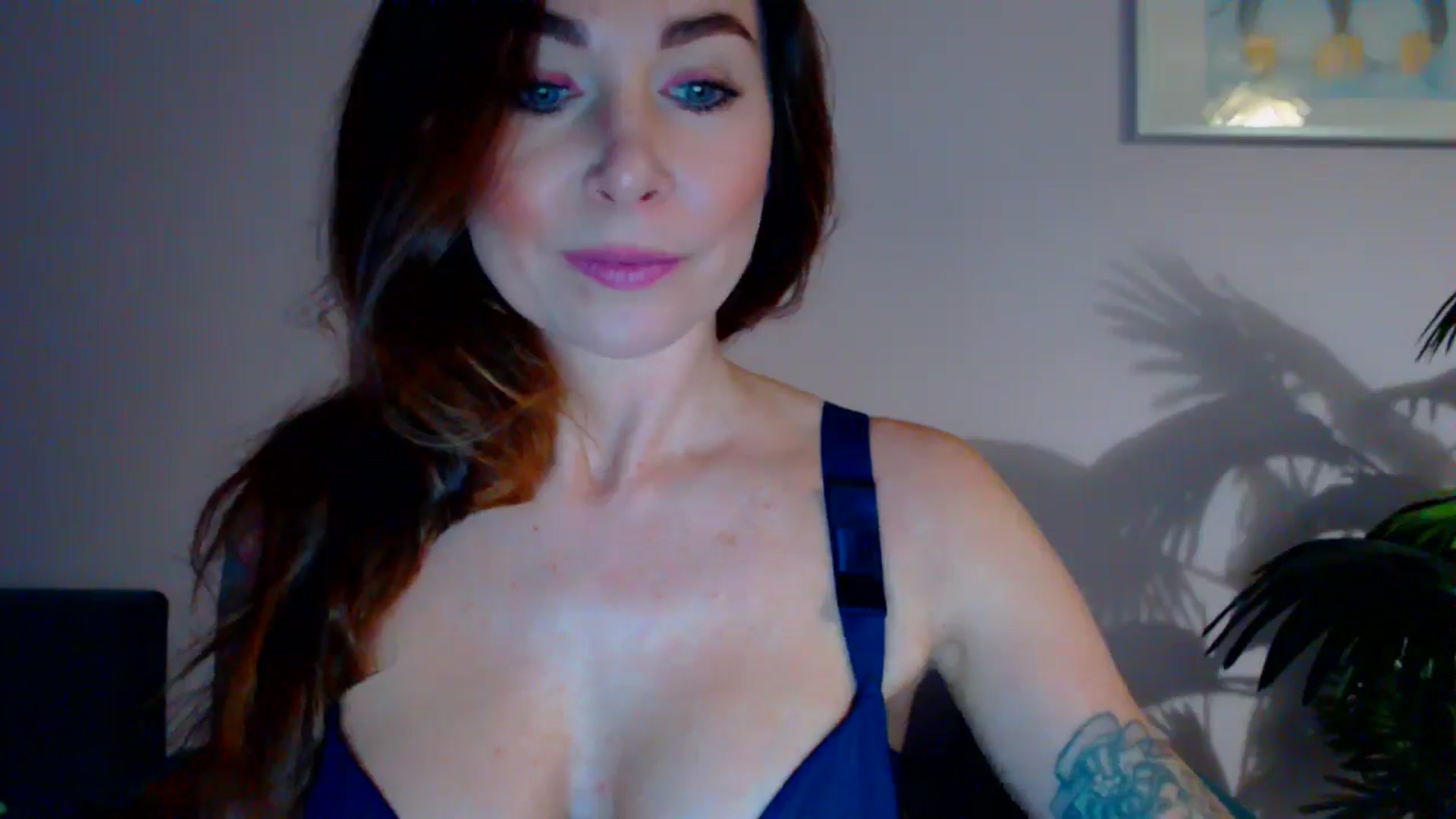 Gallery image thumbnail from Delilah_sweet's myfreecams stream on, 05/15/2024, 15:59 image 15 of 20