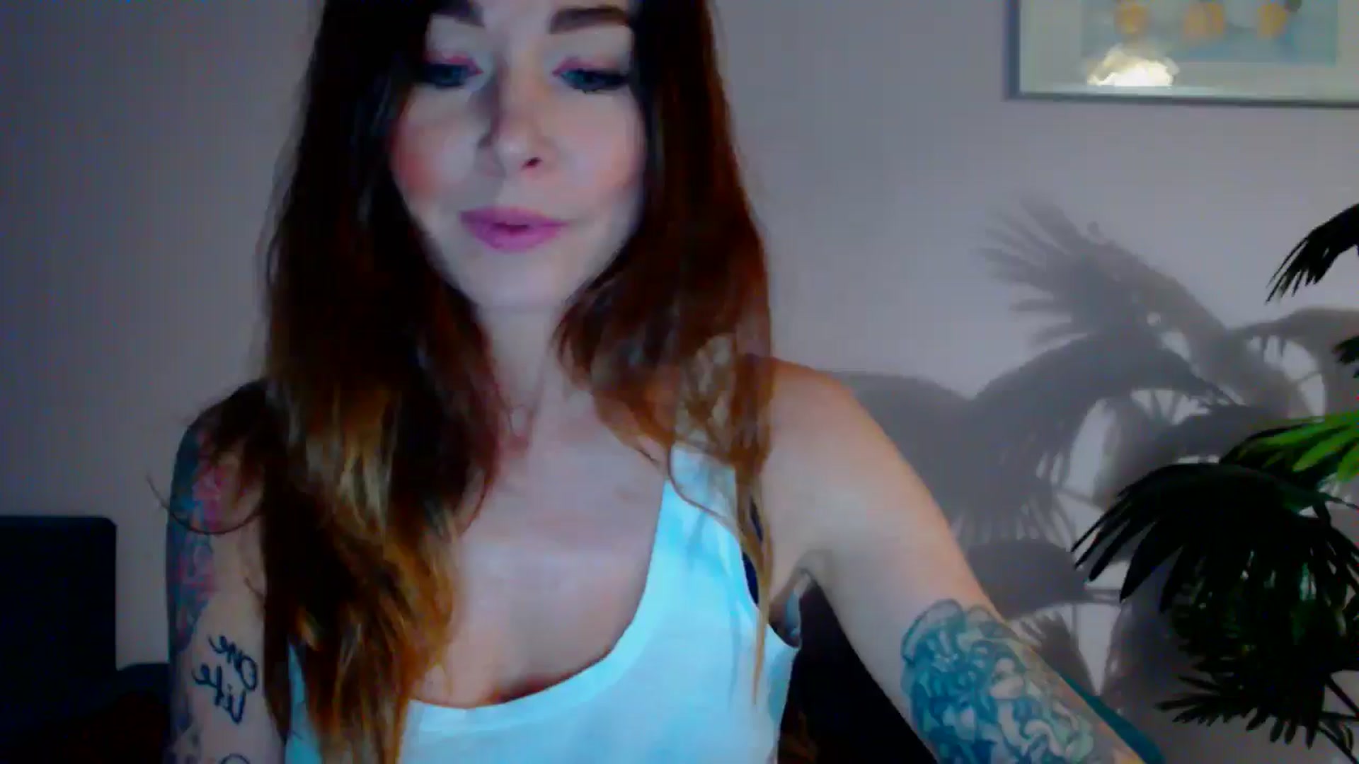 Gallery image thumbnail from Delilah_sweet's myfreecams stream on, 05/15/2024, 16:33 image 14 of 20