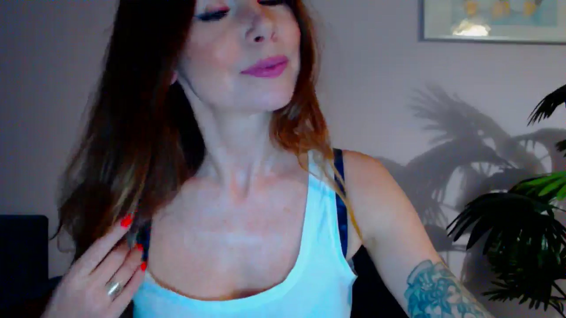 Gallery image thumbnail from Delilah_sweet's myfreecams stream on, 05/15/2024, 16:33 image 11 of 20