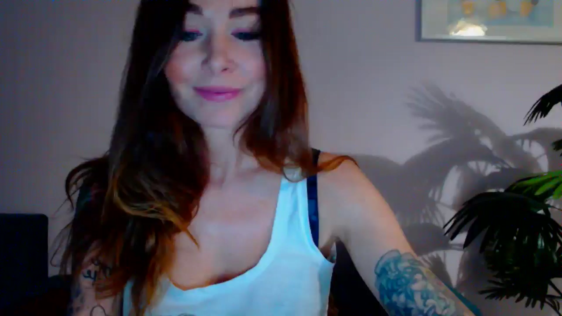 Gallery image thumbnail from Delilah_sweet's myfreecams stream on, 05/15/2024, 16:33 image 8 of 20