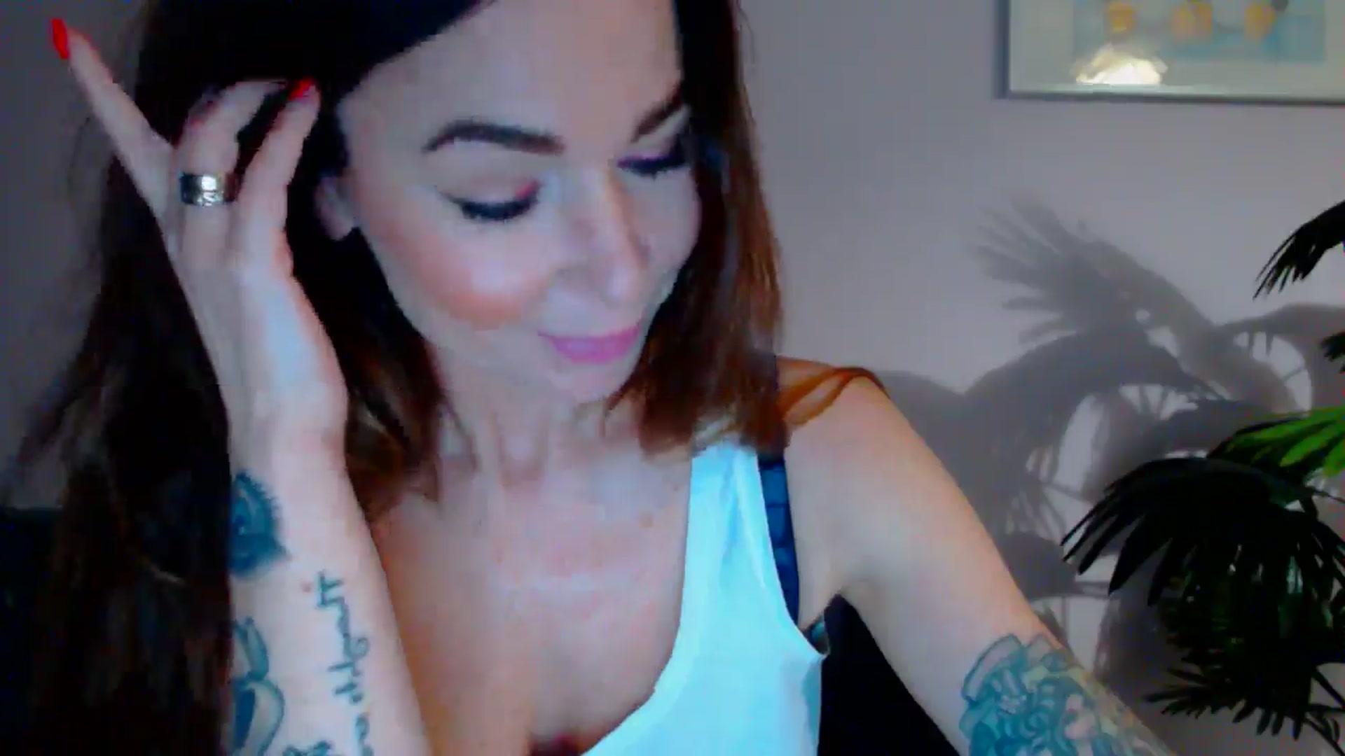 Gallery image thumbnail from Delilah_sweet's myfreecams stream on, 05/15/2024, 16:33 image 5 of 20