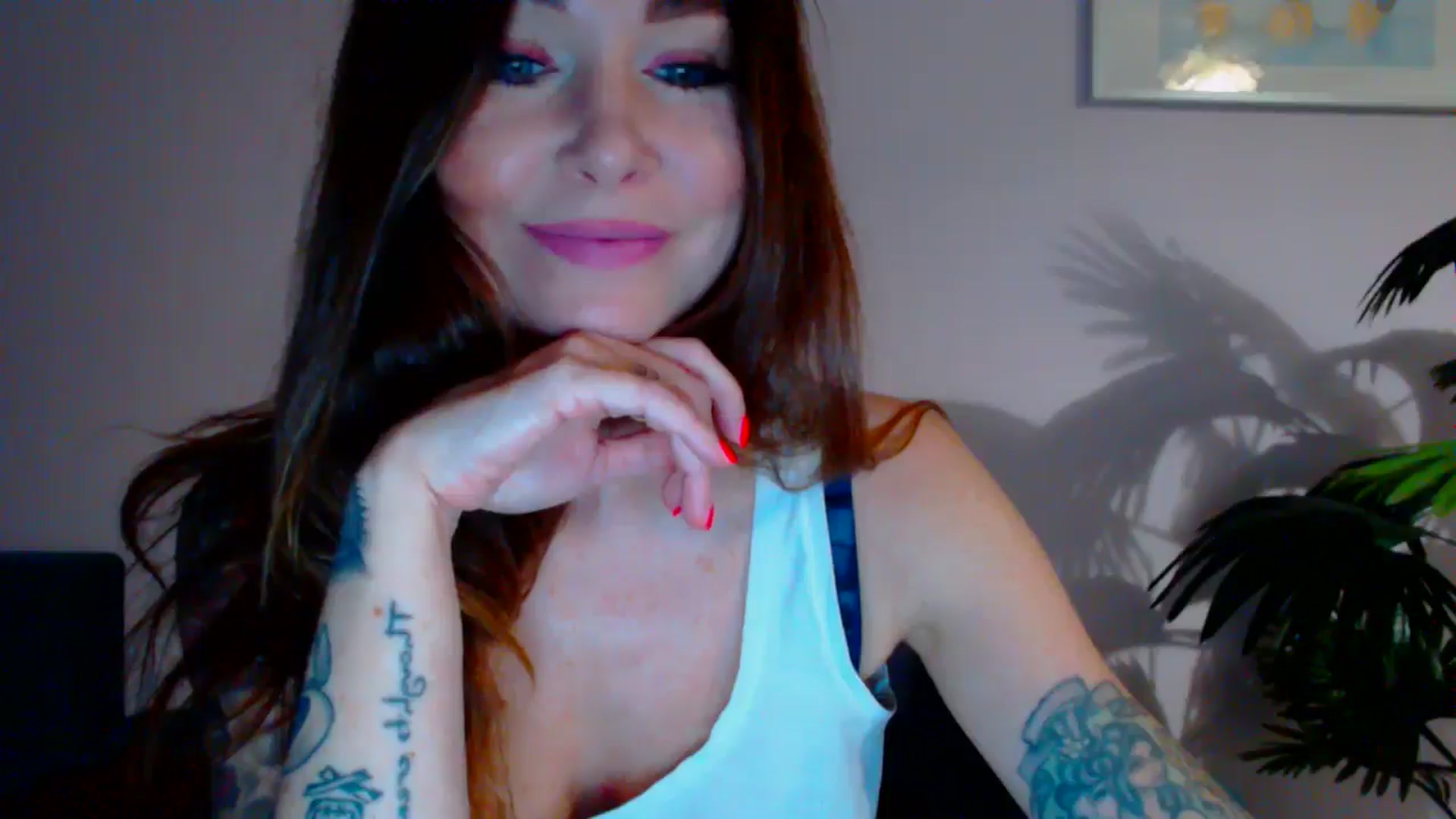 Gallery image thumbnail from Delilah_sweet's myfreecams stream on, 05/15/2024, 16:33 image 7 of 20