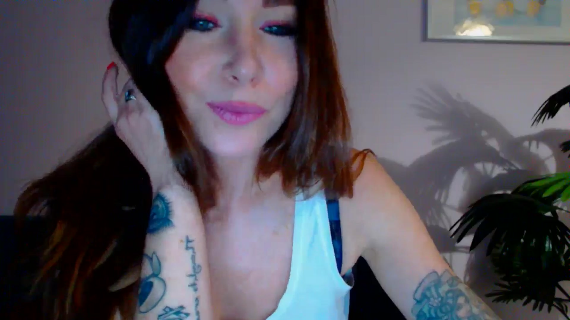 Gallery image thumbnail from Delilah_sweet's myfreecams stream on, 05/15/2024, 16:33 image 6 of 20