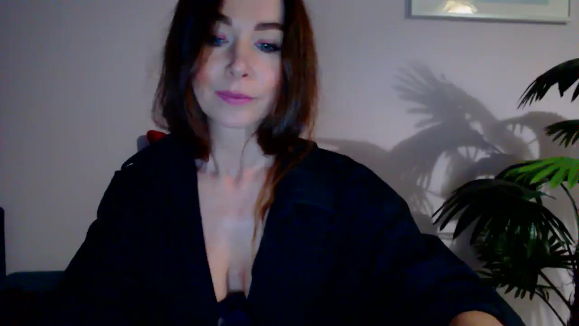 Gallery image thumbnail from Delilah_sweet's myfreecams stream on, 05/15/2024, 17:10 image 18 of 20
