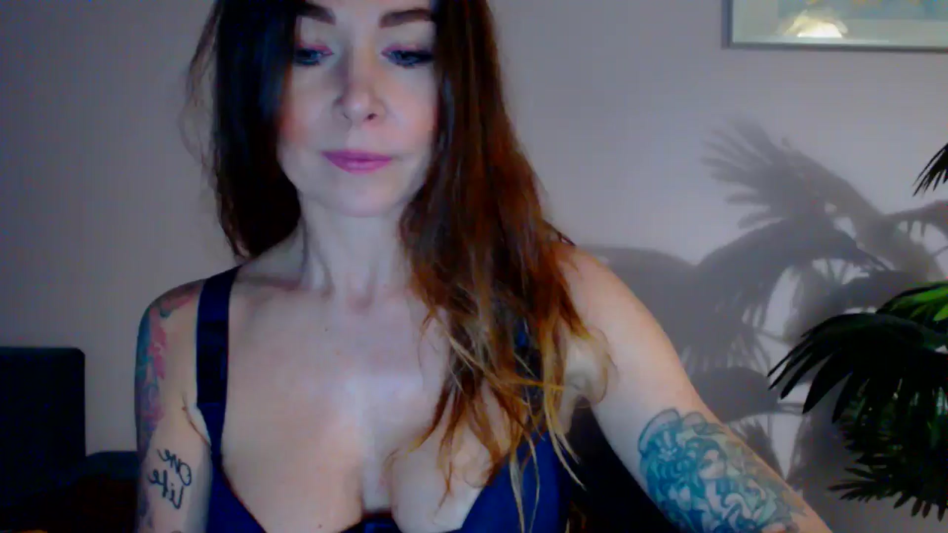 Gallery image thumbnail from Delilah_sweet's myfreecams stream on, 05/15/2024, 17:10 image 6 of 20