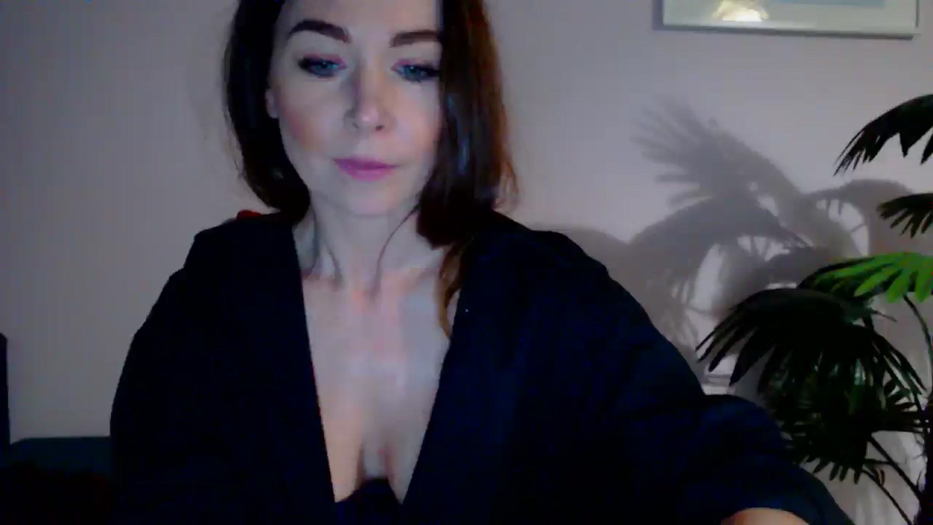 Gallery image thumbnail from Delilah_sweet's myfreecams stream on, 05/15/2024, 17:10 image 13 of 20